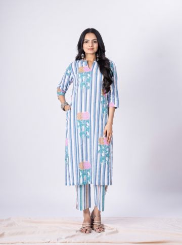 Aastha Assorted Women Kurti Pant Set (PWEDWKUFLSOR26226543)
